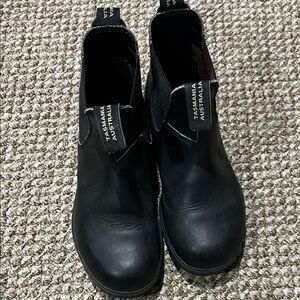 Blundstone size 3 Black Leather Boots